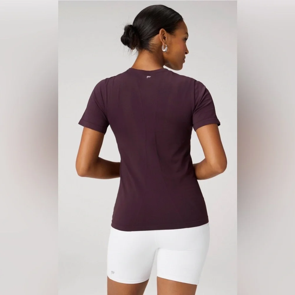 NWT Fabletics Oxblood FeatherTech+ Short Sleeve Workout Tee Size XXL